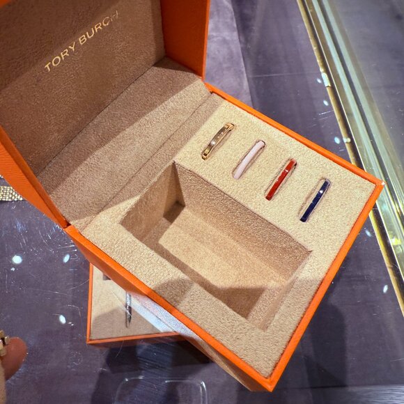 Tory Burch Reva Gold Watch TBW4029 - Picture 5 of 8